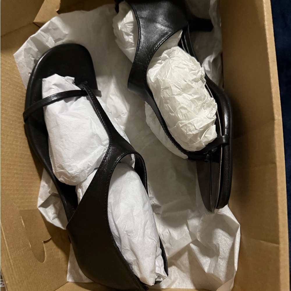 Zara Elegant Black Women's Sandals, new. - Picture 10 of 10